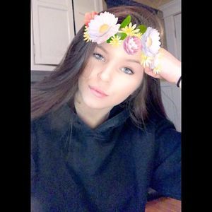 Meet your Posher, Alyson